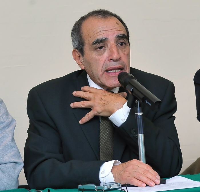 Javier Méndez Guzmán solicita al gobierno de Marcelo Ebrard Casaubón, lleven a efecto la ejecución de la sentencia que, en estricto sentido jurídico, determina la demolición de la construcción Javier Méndez Guzmán solicita al gobierno de Marcelo Ebrard Casaubón, lleven a efecto la ejecución de la sentencia que, en estricto sentido jurídico, determina la demolición de la construcción