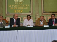 De izquierda a derecha;Eduardo Huchin, Armando Prida, Perla Gómez, Rubén Lara y Arturo Rojo. (640x427) De izquierda a derecha;Eduardo Huchin, Armando Prida, Perla Gómez, Rubén Lara y Arturo Rojo.