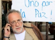 Javier Sicilia alcanzó prominencia como un líder en el movimiento para poner fin a la guerra contra las drogas después de que su hijo fue muerto en la violencia relacionada con la prohibición el año pasado Javier Sicilia alcanzó prominencia como un líder en el movimiento para poner fin a la guerra contra las drogas después de que su hijo fue muerto en la violencia relacionada con la prohibición el año pasado