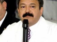 El secretario de Salud del GDF, Armando Ahued... El secretario de Salud del GDF, Armando Ahued